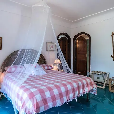 Le Colonne Villa *